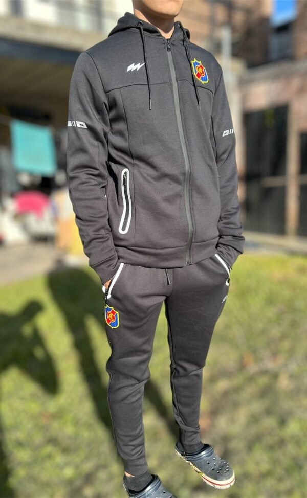 Conjunto Largo 2025 (NEGRO) - Imagen 3