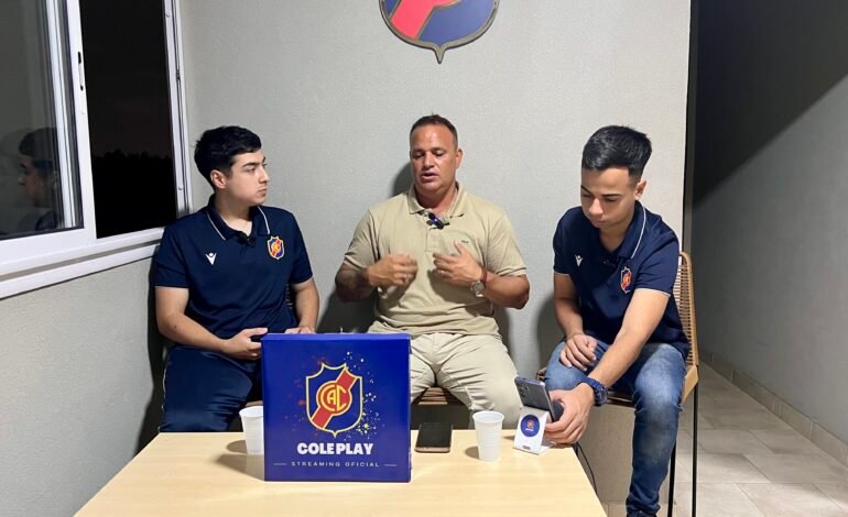 Entrevista en Coleplay: Leo Fernández